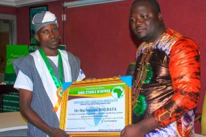 BÉNIN: OSCARS DES MÉRITES SPÉCIAUX: Bio Bata Bio Nazaire, Ca de Kpébié nominé et distingué