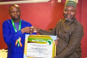 CÉRÉMONIE DE DISTINCTION DES ACTEURS DU DÉVELOPPEMENT: Amine Alassane distingué par l&rsquo;Ong Étoile d&rsquo;Afrik