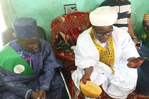 TOURNÉE D&rsquo;ACTIVITÉ DU BUREAU COMMUNAL DE LA FANAMETRAB PARAKOU : Le Président Issa Diallo reçoit la bénédiction des têtes couronnées