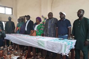 DON DE KITS SCOLAIRES DANS LES SIX ARRONDISSEMENTS DE PÈRÈRÈ : Charles Toko et Adam Bouko sèment la joie dans le coeur des orphelins et démunis