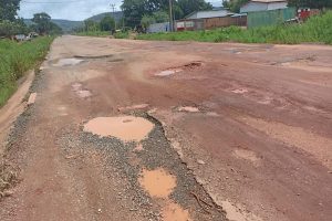 DÉGRADATION AVANCÉE DE L&rsquo;AXE NATITINGOU-TANGUIETA-PORGA : Usagers et riverains vivent un enfer sur terre