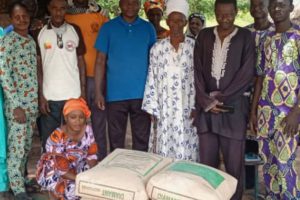 DON DE CIMENTS POUR LA CONSTRUCTION DE LATRINES MODERNES A TCHAOUROU : Joël Domagui fait oeuvre utile pour une vie saine à Kika