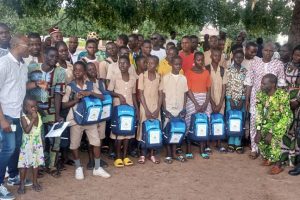 DJOUGOU/PROMOTION DE L&rsquo;EXCELLENCE À ONKLOU : Le CA Théophile Bassaou et l&rsquo;Udao-Kokari priment les meilleurs élèves