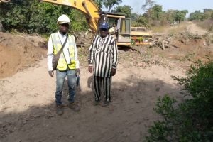 PÈRÈRÈ/RÉHABILITATION DU PONT RELIANT KPÉBIÉ A WON : Nouhoum Alassane constate le démarrage des travaux