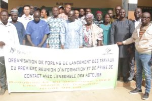 BITUMAGE DE L&rsquo;AXE DJOUGOU-PÉHUNCO-KÉROU- BANIKOARA : Le contour du projet passé au peigne fin à la population