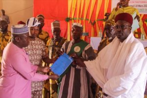 MÉDECINE TRADITIONNELLE AU BÉNIN : Le président El-hadj Fataou Boni Seko installe le bureau Fanametrab de Pèrèrè