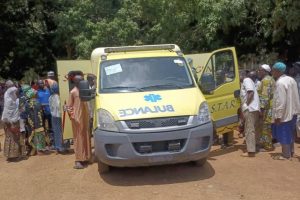PRÉVENTION D&rsquo;URGENCE À L&rsquo;HÔPITAL SOUNON SERO DE NIKKI : L&rsquo;he Moucoure Boko Souley Malam et l&rsquo;Ong Ahdps offrent une ambulance