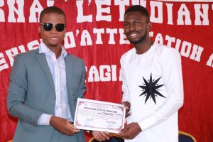 PRESSE UNIVERSITAIRE DE PARAKOU : Le Journal L&rsquo;Étudiant Noir libère près de 20 étudiants journalistes