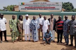 DOTATION DE LA MATERNELLE ALBARIKA DE CLÔTURE ET DE DEUX BLOCS DE LATRINES : La Fondation Boa en renfort à la mairie de Inoussa Chabi Zime