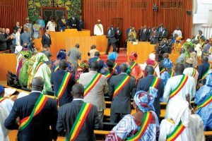 EN PLEINE CRISE POLITIQUE : Le Sénégal adopte une loi d&rsquo;amnistie.
