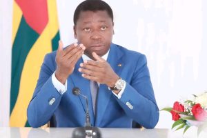 AU TOGO, FACE À LA PRESSION DE L&rsquo;OPPOSITION ET DE LA SOCIÉTÉ CIVILE :Le président Faure Gnassingbé demande une relecture de la nouvelle constitution adoptée