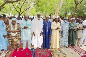 CÉLÉBRATION DE LA TABASKI À TANGUIÉTA : El hadj Zakari Boukary et Antoine Dayori sacrifient à la tradition