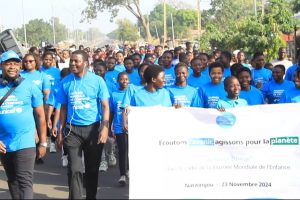 CÉLÉBRATION DE LA JOURNÉE MONDIALE DE L&rsquo;ENFANCE À NATITINGOU : Par une marche bleue, l&rsquo;Unicef sensibilise les populations sur les droits des enfants