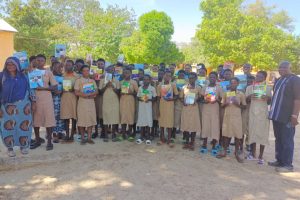 COPARGO/ DON DE LIVRES AU CENTRE D&rsquo;ACCUEIL DES JEUNES FILLES D&rsquo;ANANDANA : L&rsquo;ONG Action et Développement en partenariat avec Soroptimisit, promeut l&rsquo;excellence scolaire