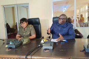 RENFORCEMENT DE LA SÉCURITÉ DANS L’ATACORA : Le ministre-conseiller Rachidi Gbadamassi échange avec les acteurs locaux à Natitingou