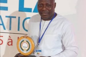 PRIX INTERNATIONAL DU LEADERSHIP AU TOGO: Le maire Dinan décroche une nouvelle distinction pour la commune de Pobè