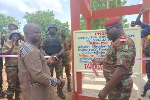 COBLY / INAUGURATION D’UN FORAGE SOLAIRE À TAPOGA : L&rsquo;opération Mirador offre l&rsquo;accès à l&rsquo;eau potable aux usagers du centre de santé
