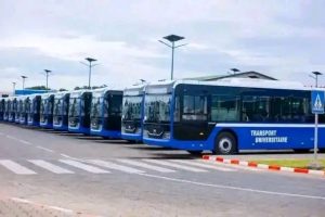 BUS UNIVERSITAIRES AU BÉNIN : L’accessibilité des arrêts, un enjeu pour les étudiants